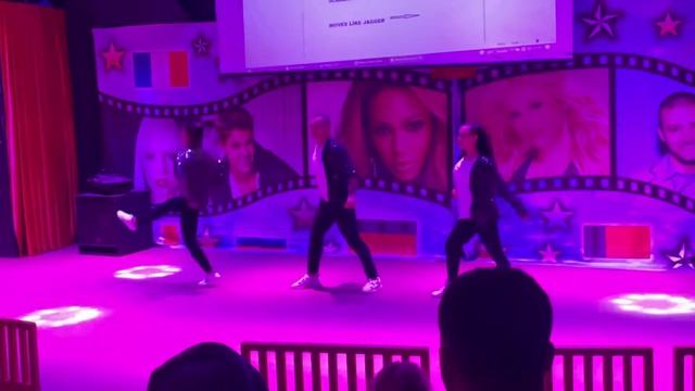 Uptown Funk Hane Family Side 8/21 👯♂️👀 смотреть онлайн