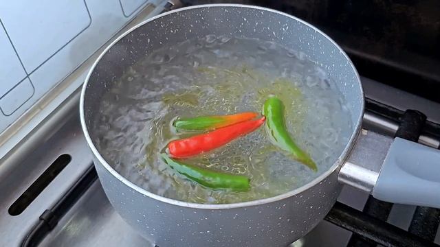 اطيب والذ وجبة غداء صحية رز اسمر مع البزاليا والجزر مناسب للي يعملوا الرجيم👌 смотреть онлайн