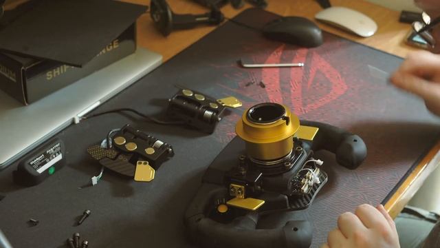 Fanatec - Podium Advanced Paddle Module - Unboxing e installazione смотреть онлайн