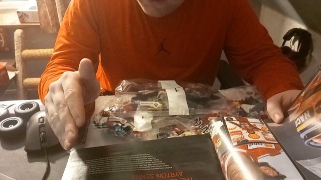 LEGO Review: 10330 - McLaren MP4/4 Ayrton Senna! смотреть онлайн