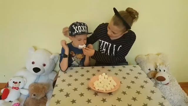ЧЕЛЛЕНДЖ ПУХЛЫЙ КРОЛИК//CHUBBY BUNNY CHALLENGE🔥СМОТРИИ🔥 смотреть онлайн