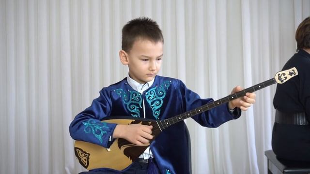 Қурманғазы Мәди 9-жас.кіші топ.1.Л.Хамиди "Қазак вальсы".2.Ахмедияров Қосбасар1.3.Құрманғазы "Охота смотреть онлайн