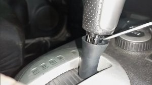 Как снять ручку АКПП nissan x-trail 31 кузов.