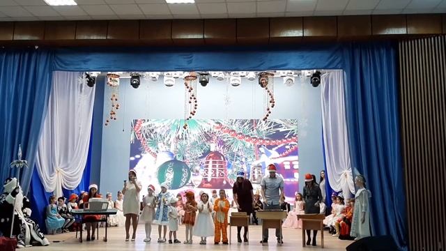 Оркестр "На мосту Авиньон" смотреть онлайн