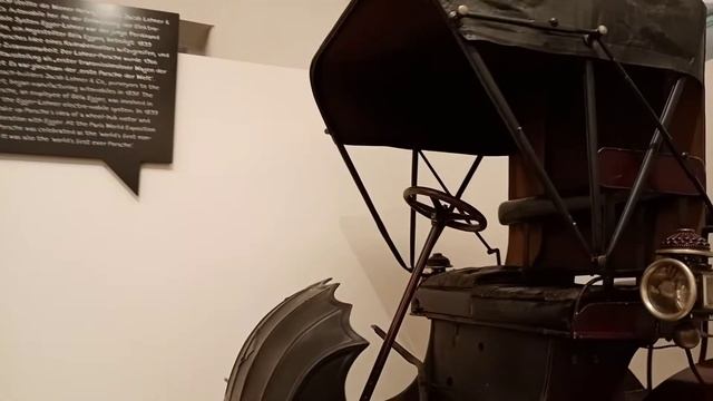 Electric Phaeton Lohner Porshe System,Model 27 смотреть онлайн
