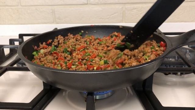 My husband's favorite recipe! He asks me to cook it almost every day! Simple and delicious! смотреть онлайн