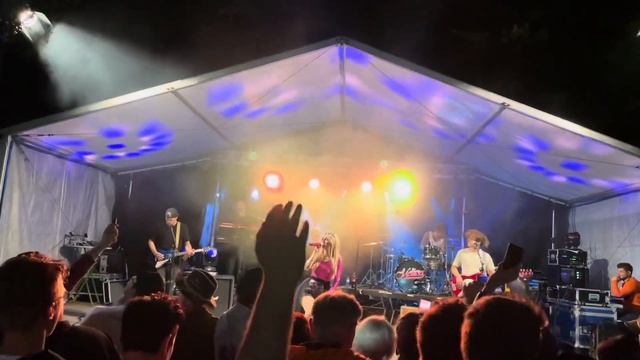 Melissa Naschenweng - Schutzengerl Live смотреть онлайн