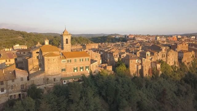 Blera: il centro storico dall'alto смотреть онлайн