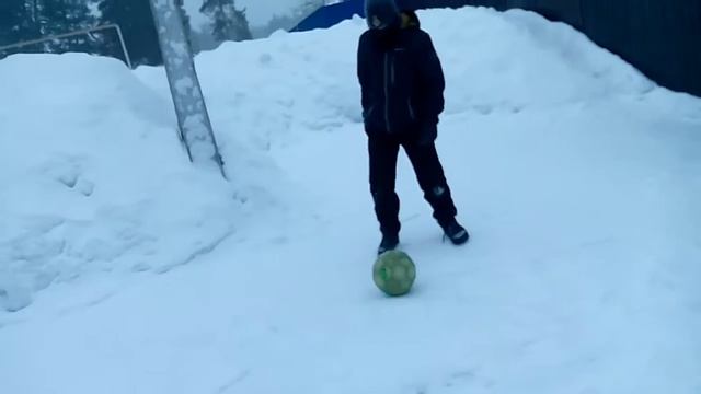 Я делаю финты с друзьями (Зимой). смотреть онлайн