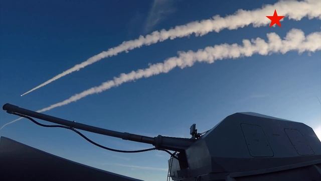 Tàu Hộ Vệ Tên Lửa Sovershennyy Sử Dụng Tên Lửa Phòng Không 9M100 để Tiêu Diệt Mục Tiêu Mặt Nước