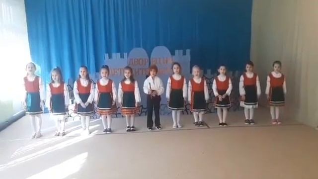 СЦЕНА НА ЗНАНИЕТО - ДГ "Пролетна дъга" група Гъбка, група Калинка, група Слънце, група Звънче смотреть онлайн
