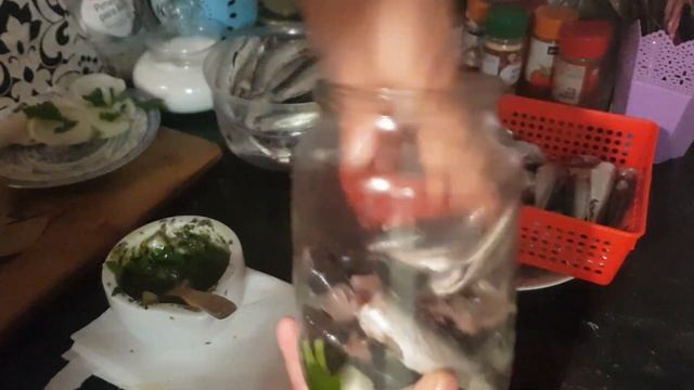 PEȘTE  MARINAT.  MACROU SAU SARDINA ( SILIOTKA) СИЛЁОТКА