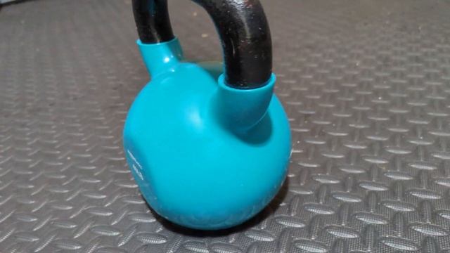 Amazon Basics Vinyl Coated Cast Iron Kettlebell Weight ✅ Review