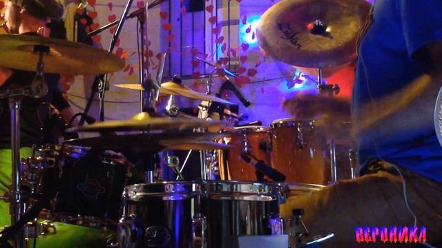 БЕРЕГИТЕ СЕБЯ ПАЦАНЫ-автор слов музыки исполняет Женя Ремез смотреть онлайн