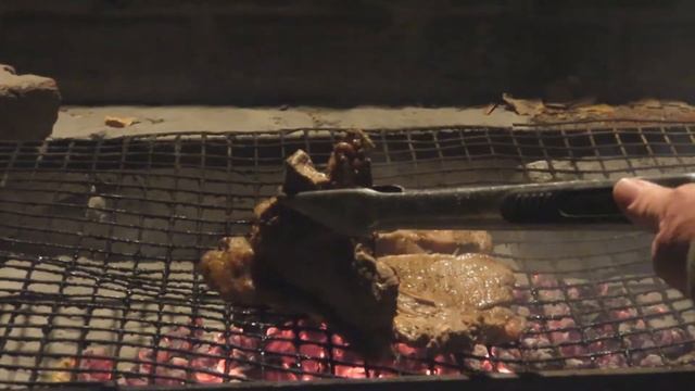 How to Braai Grill Steaks on Brick Chimney Barbecue Fireplace смотреть онлайн