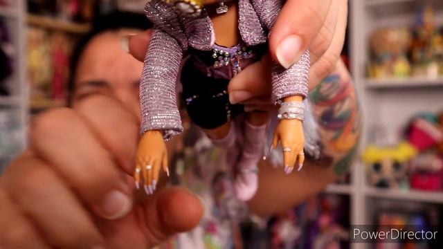 Unboxing Tiara from Rainbow High! Unboxing en Español and English! смотреть онлайн