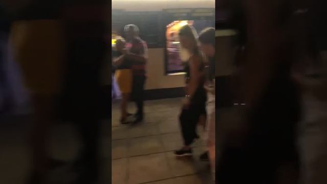 Kizomba - Le Cagnard à Embrun смотреть онлайн