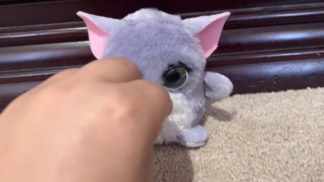FurReal Fuzzalots interactive cat￼ смотреть онлайн