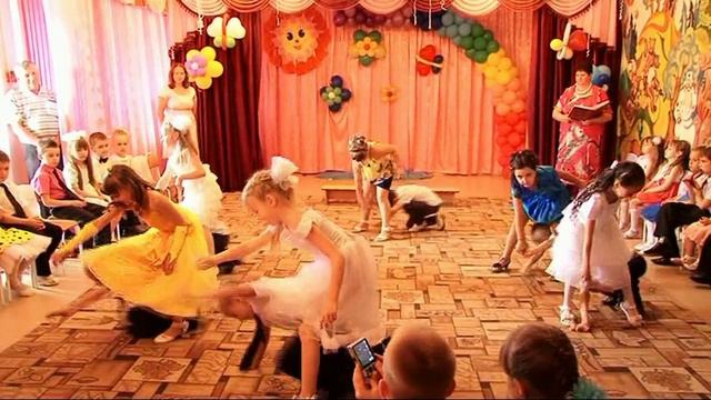 Танец а ручки хлоп, хлоп, хлоп. смотреть онлайн