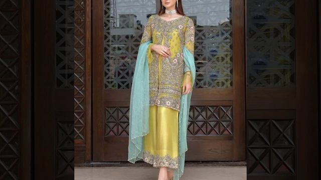 Trendy Neon/ parrot green color dress designing смотреть онлайн