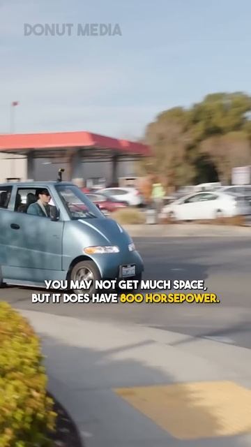 Somehow This Is Faster Then A Tesla смотреть онлайн