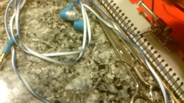 Ferrita y auricular смотреть онлайн