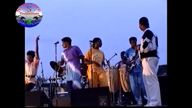 Zin 1992 Mizisyen yo te Jenn An gadé Georgy kap Chanté Pr Ayiti. RETRO смотреть онлайн