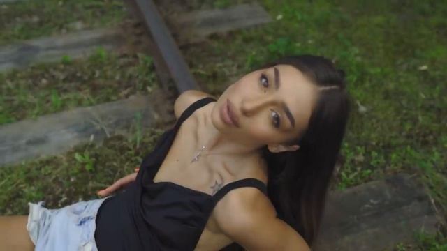 Музыка - Танцы - Девушки - Красота - Страсть - Шоу - Поцелуй - № (12) смотреть онлайн