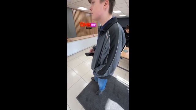 Скибиди Емеля покупает колонку в DNS