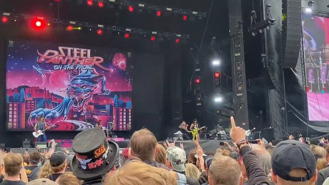 Steel Panther - Asian Hooker / Just Like Tiger Woods (long Intro With Greetings & Awful Jokes)