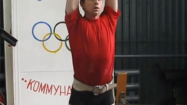 Андрей Плюхин на соревнованиях по гиревому спорту смотреть онлайн