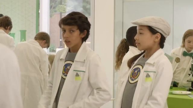 Xavier from Wednesday in Odd Squad (aka Percy Hynes White as Odie) смотреть онлайн