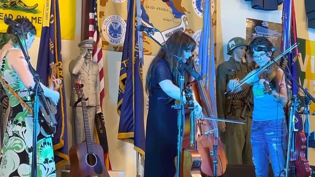 The Burney Sisters ‘Who Am I’, 7-3-21 Manchester, TN смотреть онлайн