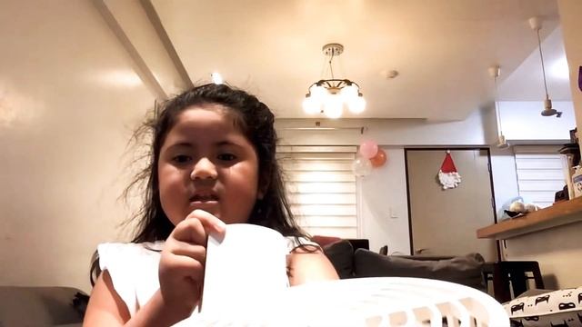 Janna’s Floating Balloon Experiment 😍 смотреть онлайн