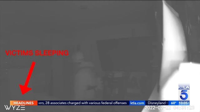 Burglar caught on security camera staring at sleeping couple смотреть онлайн