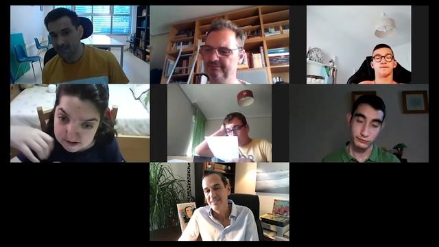 Entrevista al escritor Roberto Santiago смотреть онлайн