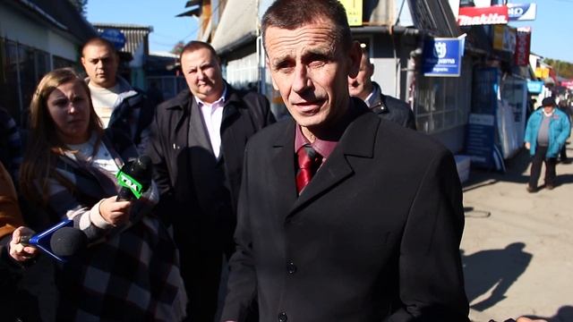 Директор ПП Рейтинг коментує конфлікт на ринку в місті Чернівці смотреть онлайн
