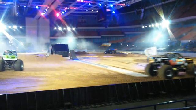 Монстр мания в Олимпийском смотреть онлайн