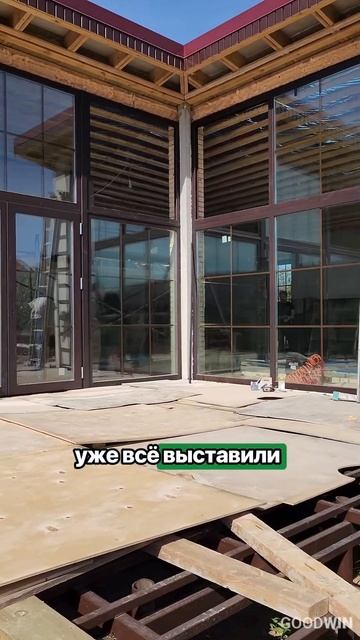 МОНТАЖ гигантских деревянных ОКОН в банный комплекс #goodwin #деревянныеокна смотреть онлайн