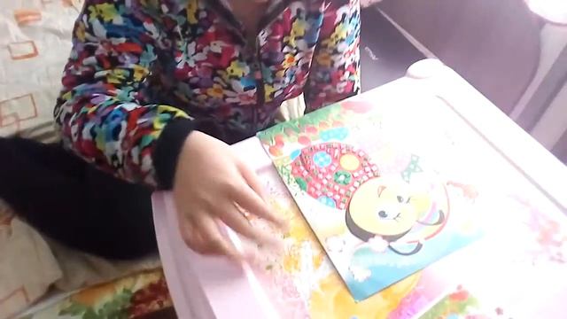 К нам с весною " прилетела" божья коровка смотреть онлайн