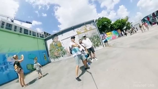 Insta360 ONE - Пример видео Fun in Miami смотреть онлайн