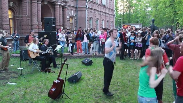 Отравленный сад - Баянист (на бис, с плясками;-) ) смотреть онлайн