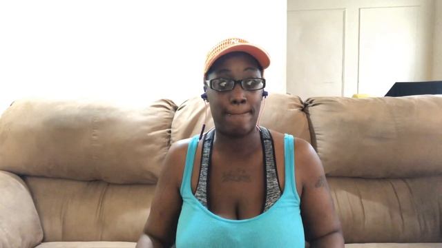 My mom friend John to my mom to get on her knees смотреть онлайн