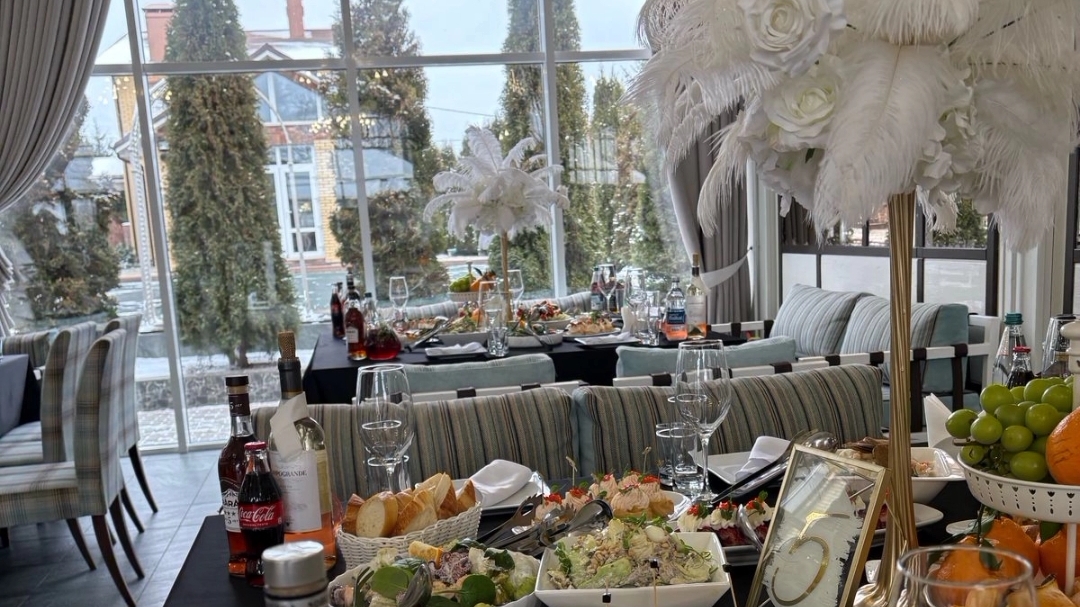 Сочи.Ресторан.Тематика Гэтсби.В тренде.