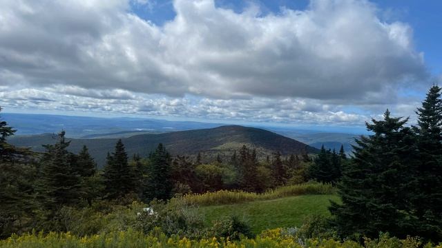 Hiking Mt Greylock, Things to do in Western Mass смотреть онлайн