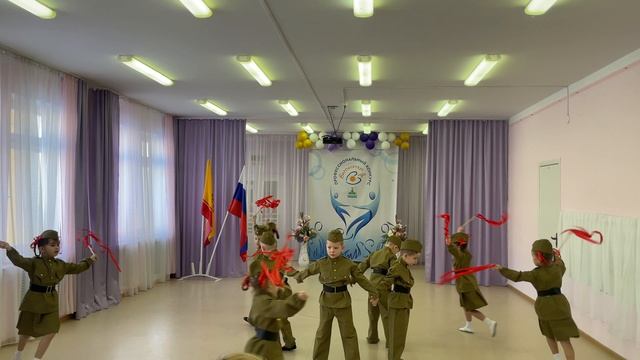 Танец «Встанем» Кугесьский детский сад «Крепыш» смотреть онлайн