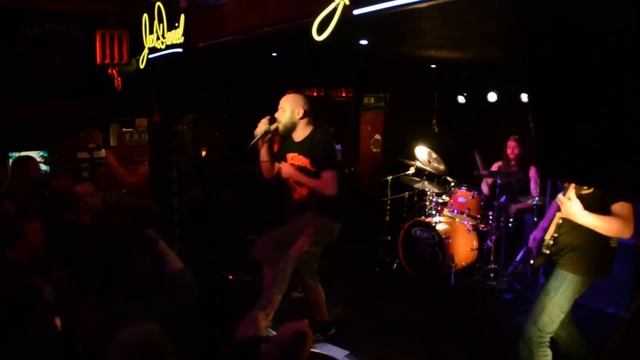 Pantera Tribute - Drag the Waters смотреть онлайн