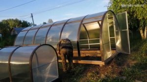 Теплица "Сдвижная-Люкс", с окрывающейся крышей и раздвижными  боками. проветривание теплицы.