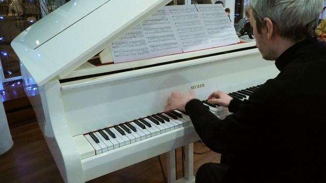 Александр Луганский в Гостиной Павла Пикалова 10.12.2024 смотреть онлайн