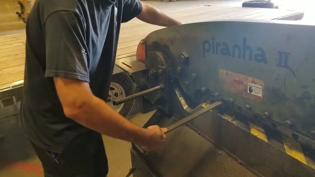 Iron worker pinch point demo смотреть онлайн